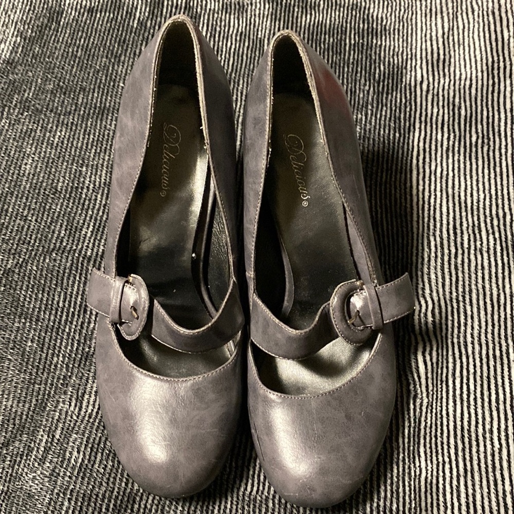 Delicious Mary Jane heels, charcoal grey, size 8